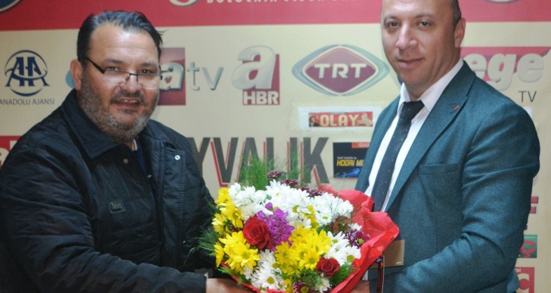Ayvalık’ta İlçe Milli Eğitim Müdürü Bahadır engellileri unutmadı
