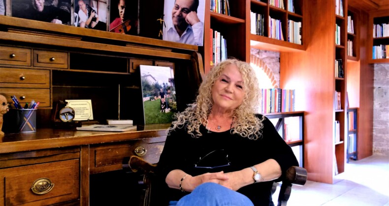 ANDREE COŞKUN: “KÜTÜPHANE İKİNCİ EVİM OLDU”