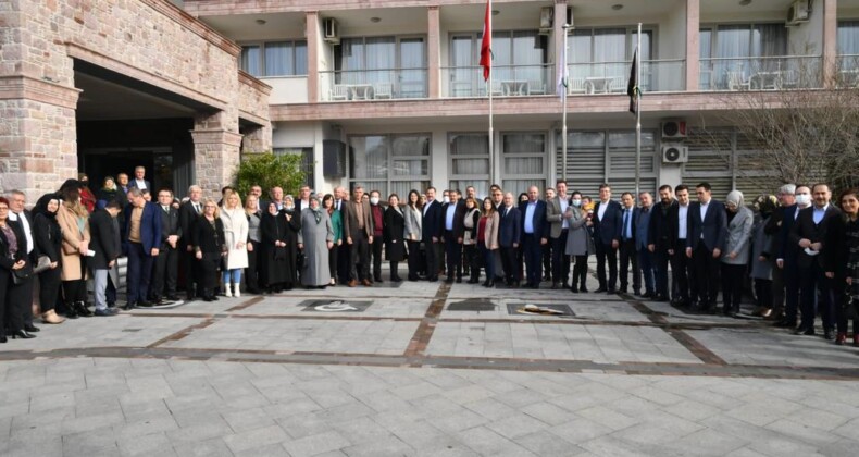 10 Ocak İdareciler Günü Ayvalık’ta kutlandı
