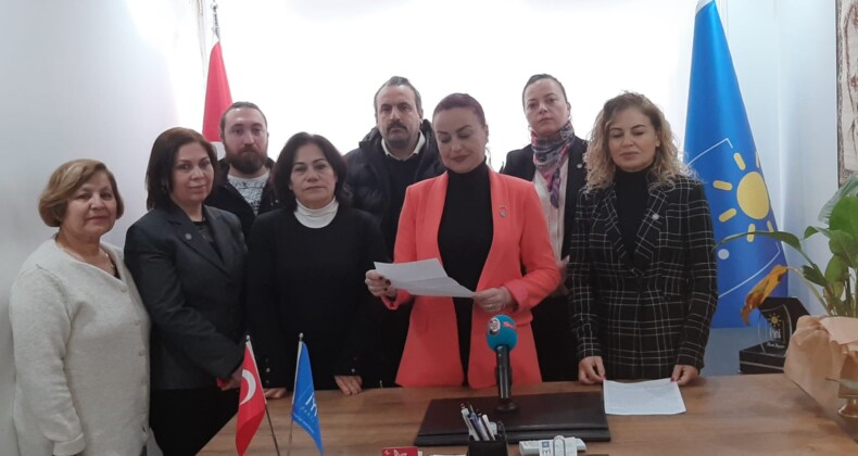 Ayvalık’ta İYİ Parti’li kadınlardan ortak çığlık