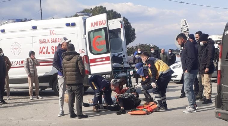 Ayvalık’ta korkutan kaza; 2 yaralı