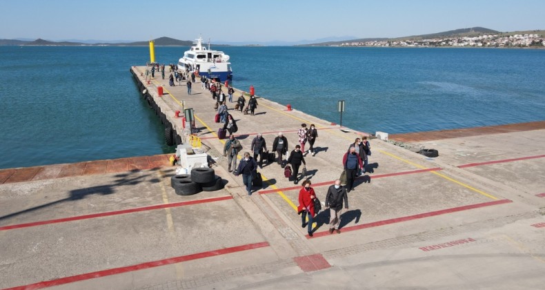 25 ay sonra ilk Yunanlı turist kafilesi geldi