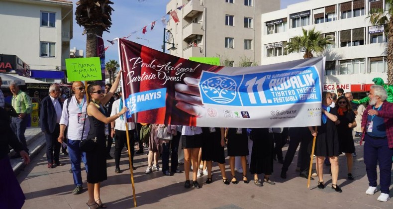 Ayvalık’ta 11. Uluslararası Tiyatro Festivali coşkusu
