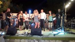 Rüya gibi düğün gelin ve damadın sahne performansıyla taçlandı