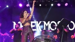 Melek Mosso Gömeç’i salladı