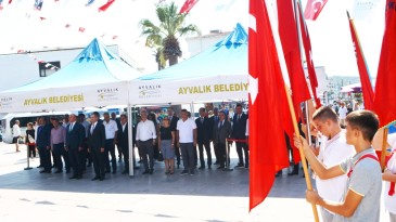 Ayvalık’ta yeni eğitim öğretim yılının ilk zili çaldı
