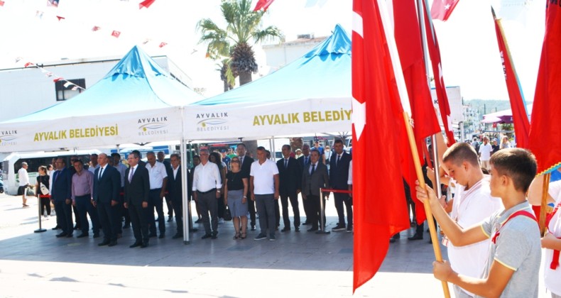 Ayvalık’ta yeni eğitim öğretim yılının ilk zili çaldı