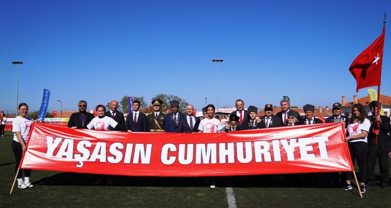 AYVALIK’TA CUMHURİYET COŞKUSU