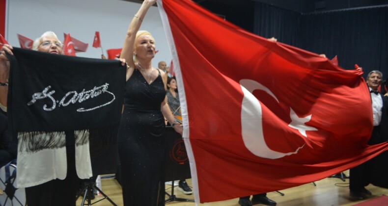 Ayvalık’ta Mesut Duran Müzik Derneği kulakların pasını sildi