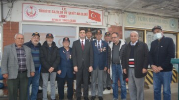 AYVALIK’TA BAŞSAVCI DEMİRBAŞ GAZİLERİ UNUTMADI