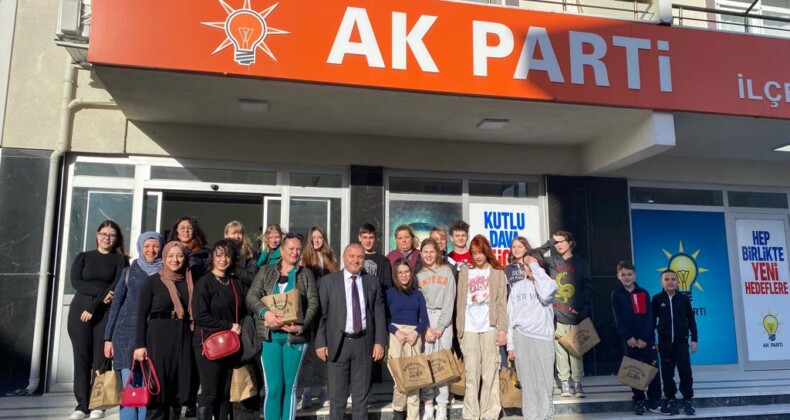 Gömeç’te Başkan Uslu Türkiye’den Hırvatistan’a gönül köprüsü kurdu