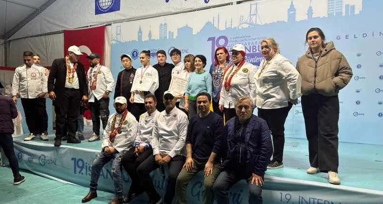 GELECEĞİN ŞEFLERİ İSTANBUL’DAN 3’Ü ALTIN 5 MADALYA İLE DÖNDÜ…