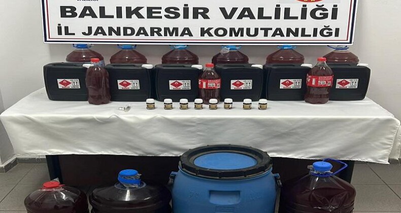 AYVALIK’TA JANDARMA KAÇAK İÇKİ ÜRETİMİNE GEÇİT VERMİYOR