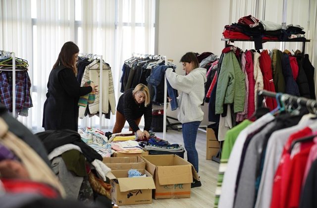 AYVALIK’TA BAŞKAN ERGİN’DEN DAYANIŞMA ÇAĞRISI