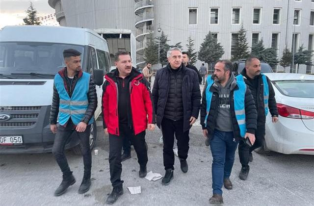 <strong>Başkan Yılmaz, Malatya’da ayak basmadık yer bırakmadı</strong>