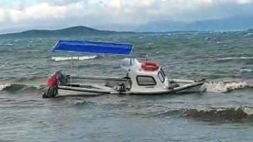 Ayvalık ve Kuzey Ege’de fırtına etkili oluyor