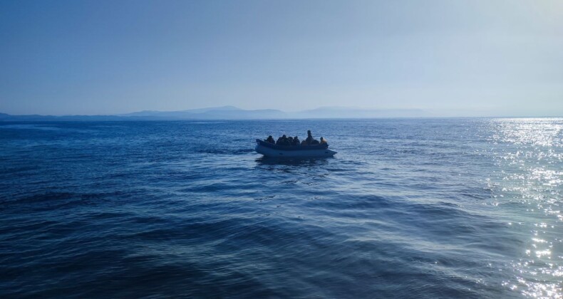 AYVALIK’TA 37 GÖÇMEN YAKALANDI