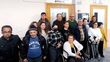 Engelli aday adayından kader arkadaşlarına nazik ziyaret