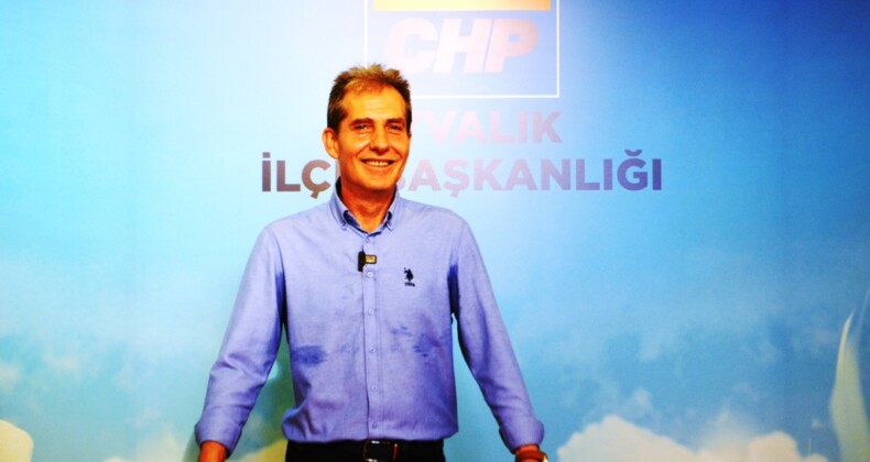 AYVALIK CHP’DE BAŞKAN ŞALMANLI ADAYLIĞINI AÇIKLADI
