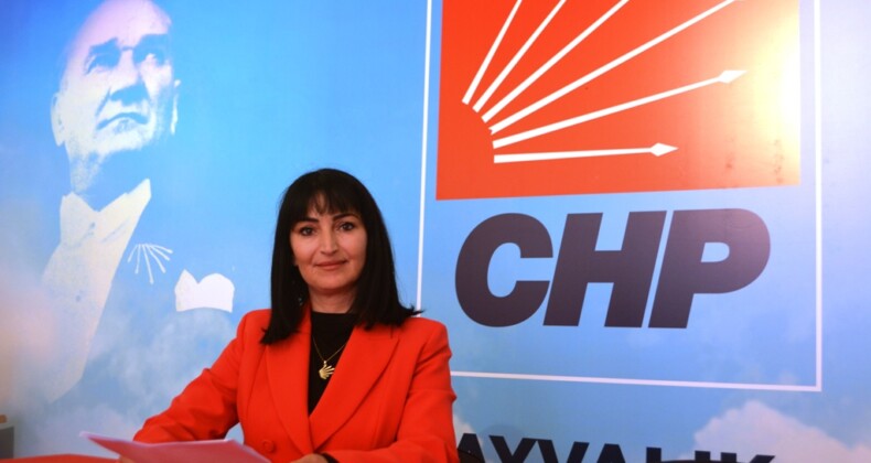 AYVALIK’TA CHP’Lİ KADINLARDAN BAKAN TEKİN’E SERT TEPKİ