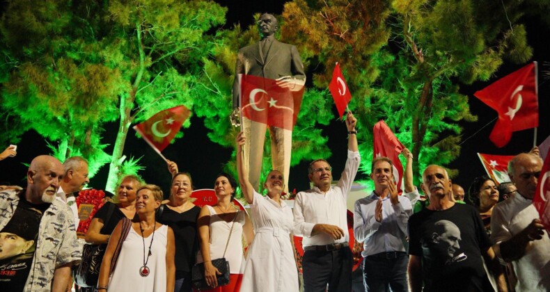 AYVALIK’TA ZAFER BAYRAMI COŞKUYLA KUTLANACAK