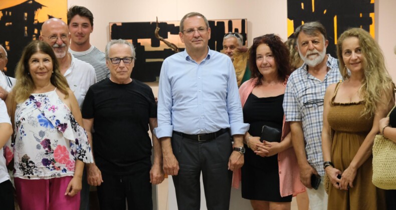 AYVALIK’TA SERAMİK, RESİM VE HEYKEL AYNI SERGİDE BULUŞTU