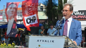 AYVALIK’TA CHP’NİN 100. GURUR YILDÖNÜMÜ