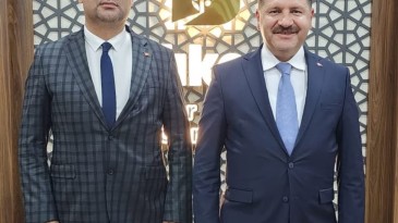 BÜYÜKŞEHİR’DEN AK PARTİ AYVALIK İLÇE BAŞKANI GÜREN’E TAM DESTEK