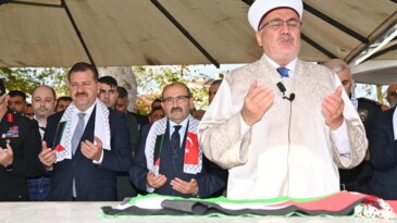 FİLİSTİN İÇİN HEP BİRLİKTEYİZ