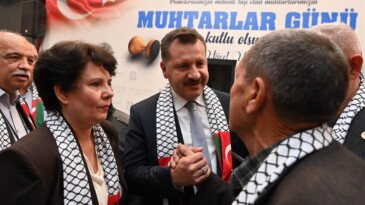 BAŞKAN YÜCEL YILMAZ 20 İLÇENİN MUHTARLARIYLA BİR ARAYA GELDİ