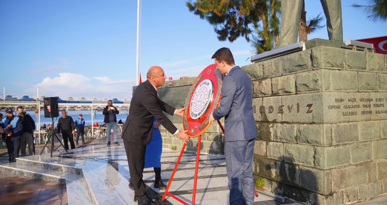 AYVALIK’TA ÖĞRETMENLER UNUTULMADI