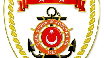 AYVALIK’TA DENİZE DÜŞEN GÖÇMEN BEBEK İÇİN ARAMA KURTARMA ÇALIŞMALARI SÜRÜYOR