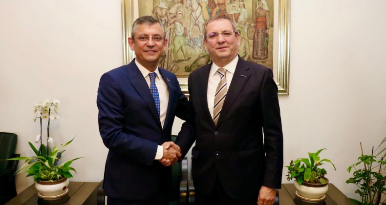 CHP LİDERİ ÖZEL İLE GELECEĞİN AYVALIK’INI KONUŞTULAR