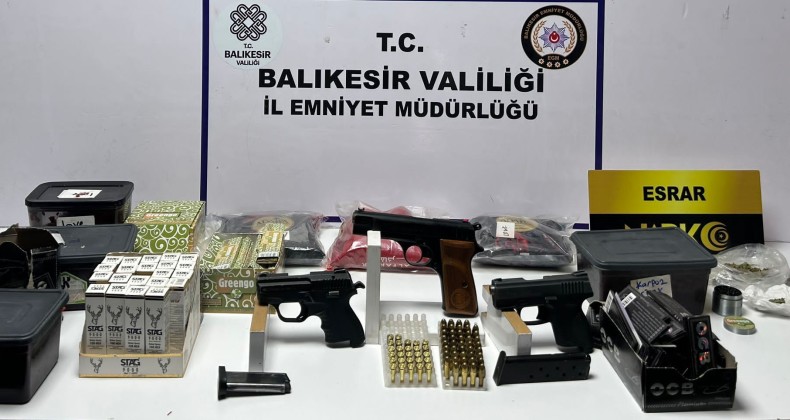 AYVALIK’TA KOM EKİPLERİNDEN ŞOK OPERASYON