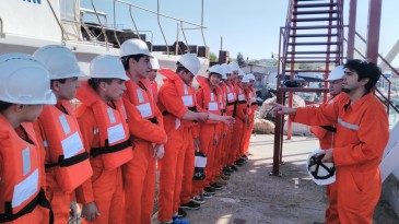 AYVALIK’TA VATANDAŞLARA YÖNELİK DENİZCİLİK KURSLARI BAŞLIYOR