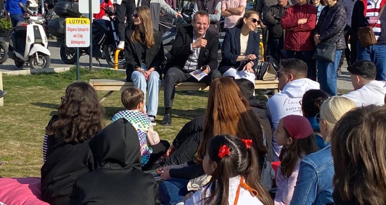 AYVALIK’TA MESUT ERGİN GENÇLERLE BULUŞTU