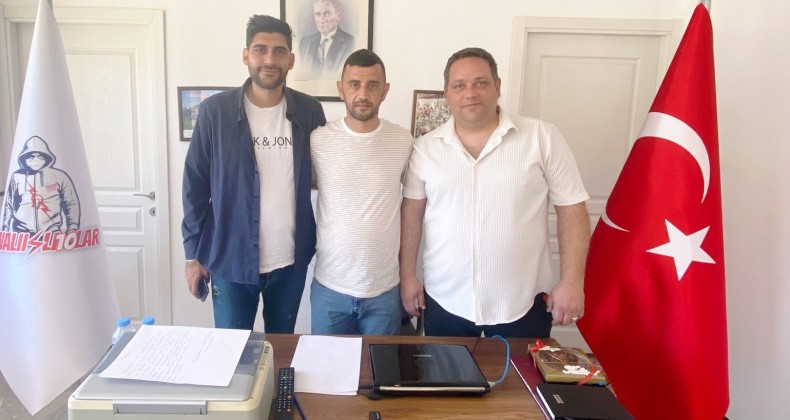 AYVALIKGÜCÜ TARAFTARINDAN BŞB BAŞKANI AKIN’A ‘TRİBÜNE GEL’ ÇAĞRISI