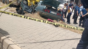 -BURHANİYE’DE FECİ KAZA: 3 ÖLÜ