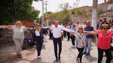 AYVALIK TEFERİC VE BALKAN RENKLERİYLE ŞENLENDİ