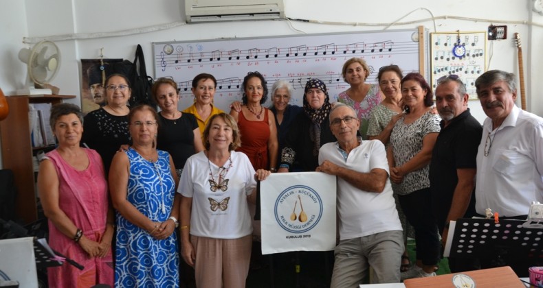 AYVALIK-KÜÇÜKKÖY HALK MÜZİĞİ DERNEĞİ’NDE BAŞKAN BALTACI’YA GÜVENOYU
