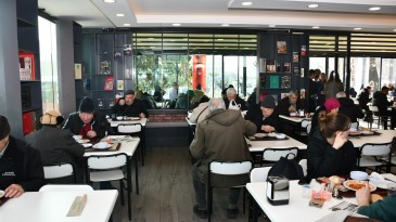 BALIKESİR KENT LOKANTASI HER GÜN BİN KİŞİYİ AĞIRLIYOR