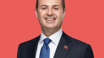 AHMET AKIN, BALIKESİR’DE CHP’Yİ ZİRVEYE TAŞIDI