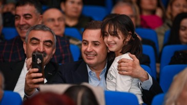 İZMİR’DE BALIKESİR RÜZGÂRI ESTİ