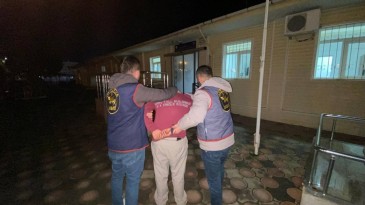 AYVALIK’TA JANDARMA EKİPLERİ ÇEŞİTLİ SUÇLARDAN ARANAN 13 KİŞİYİ KISKIVRAK YAKALADI