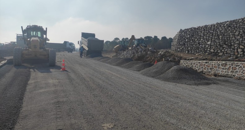BALIKESİR BÜYÜKŞEHİR’DEN OSB’DE HUMMALI ÇALIŞMA