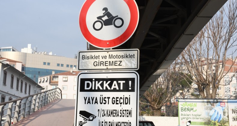 YAYA GÜVENLİĞİ İÇİN BÜYÜKŞEHİR ZABITA EKİPLERİ HAREKETE GEÇTİ