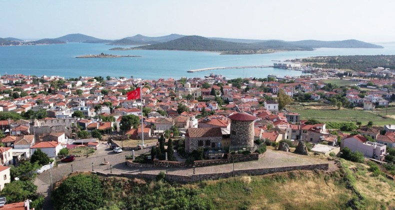 AYVALIK’TA 9 GÜNLÜK BAYRAM TATİLİNDE YÜZDE 100 DOLULUK ORANINA ULAŞILMASI BEKLENİYOR