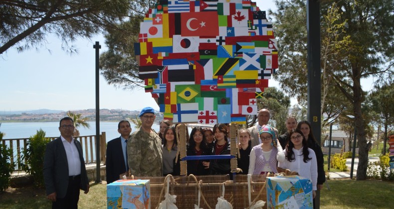 AYVALIK’TA TURİZM HAFTASI TURİZM ÖĞRENCİLERİNİN ETKİNLİKLERİYLE KUTLANDI
