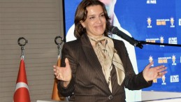 AK PARTİLİ BETÜL AKIN’DAN AYVALIK’A 400 TEKNELİK BARINAK MÜJDESİ