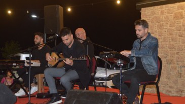 GÖMEÇ’TE 4. ULUBEYLER YAĞLI PEHLİVAN GÜREŞLERİ ÖNCESİ TÜRKÜ ŞÖLENİ